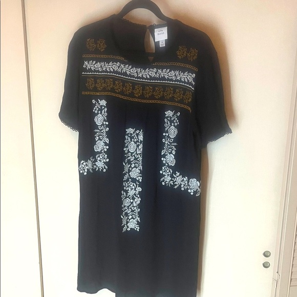 Knox Rose Black Mini Dress with White and Gold Embroidery size medium - Picture 1 of 6